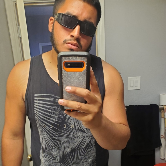 luis2627